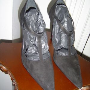 COLIN STUART BLACK SUEDE T STRAP RED SOLE HEELS ITALY 8